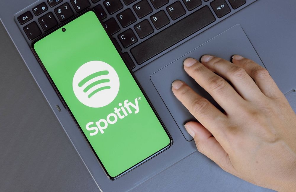 Voici qui devient la chanteuse française la plus écoutée sur Spotify (ce n'est plus Aya Nakamura)