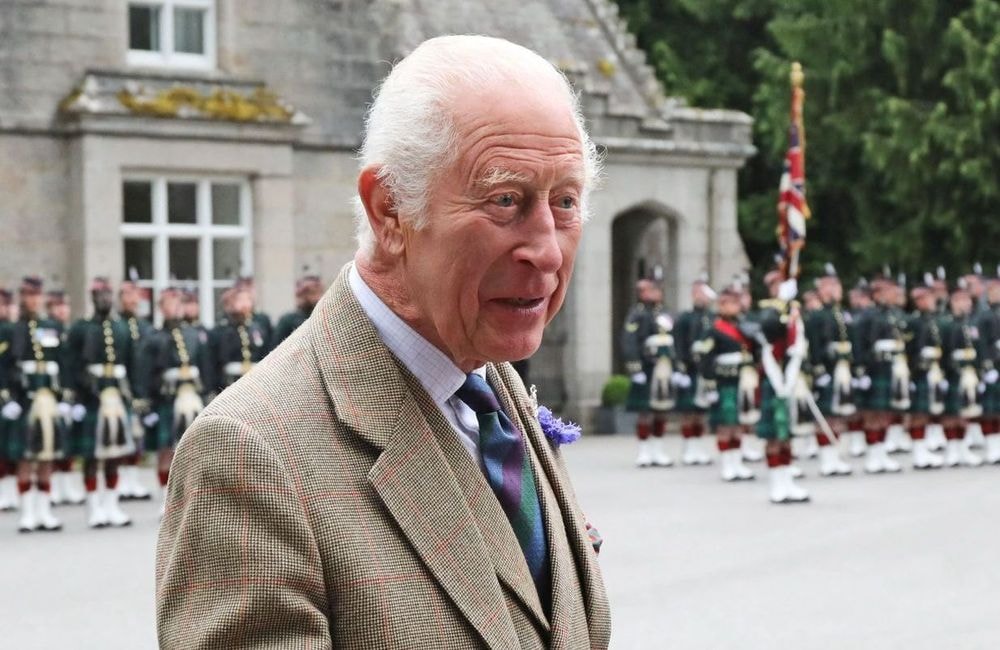 Lecture, jardinage… Charles III, affaibli par son cancer, se repose à Balmoral