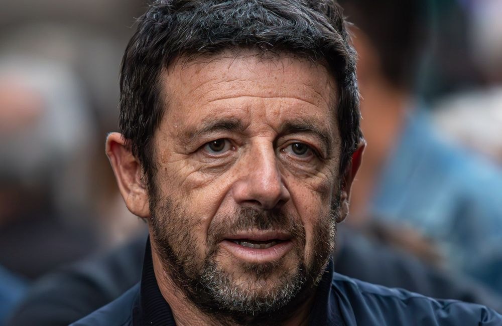 « Il arrive à passer sous ma robe » : le récit glaçant de la nouvelle accusatrice de Patrick Bruel