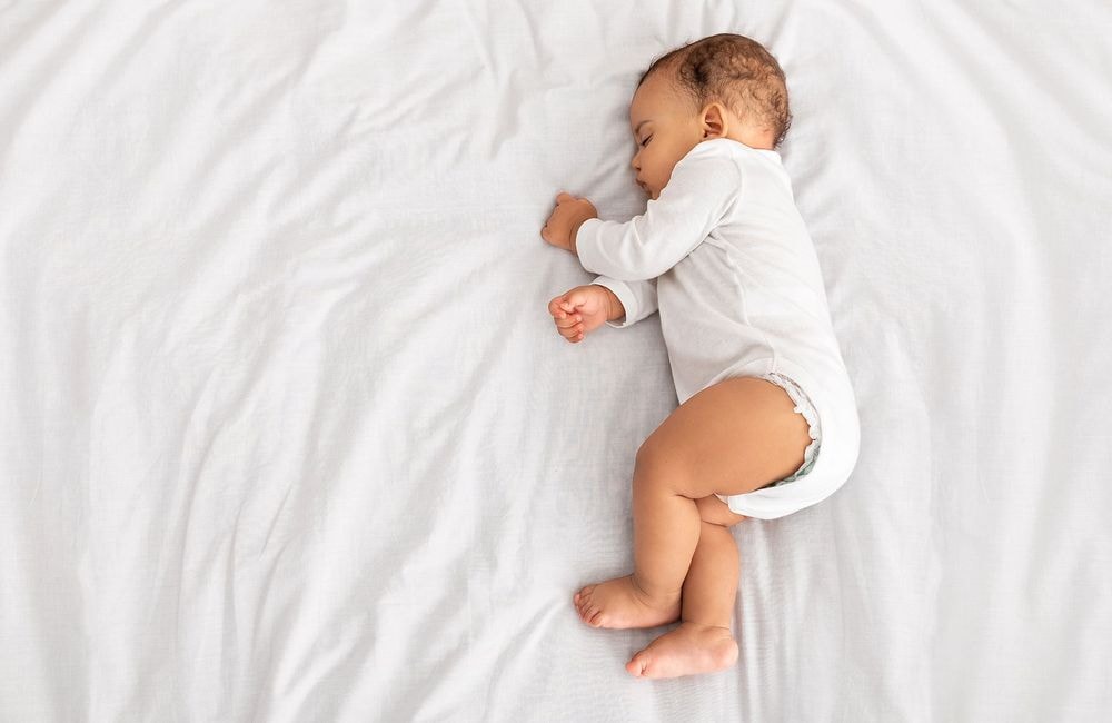 Sommeil de bébé : enquête sur le business des marchands de sommeil
