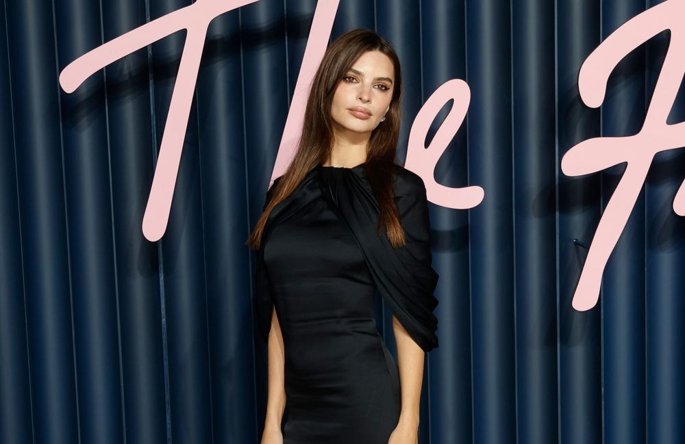 Emily Ratajkowski officialise sa relation avec Romain Gavras, l’ex de Dua Lipa