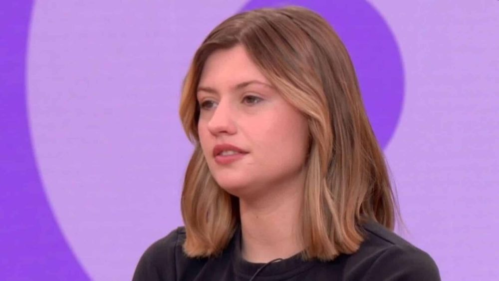 "C'est pas top !" : Marine (Star Academy) corrige un chroniqueur en plein direct