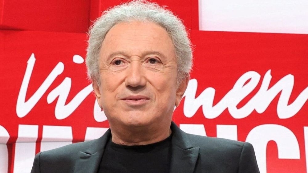 Michel Drucker n'a pu cacher son émotion en rendant hommage à l'un de ses proches, décédé