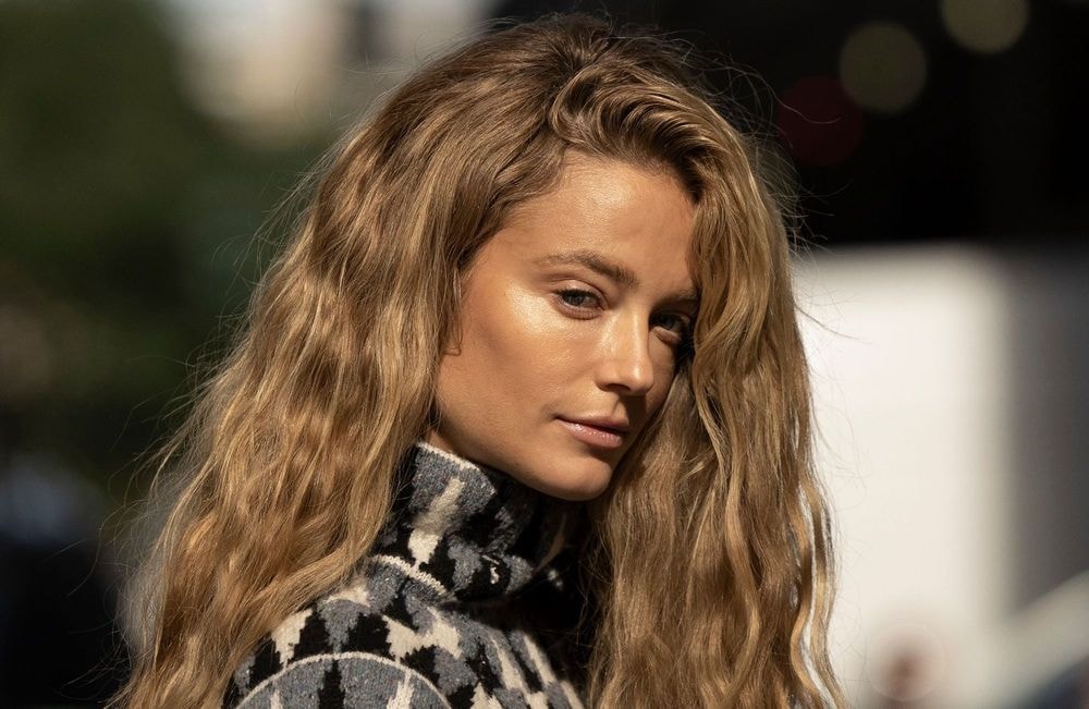 Cheveux : le balayage est-il devenu ringard ?