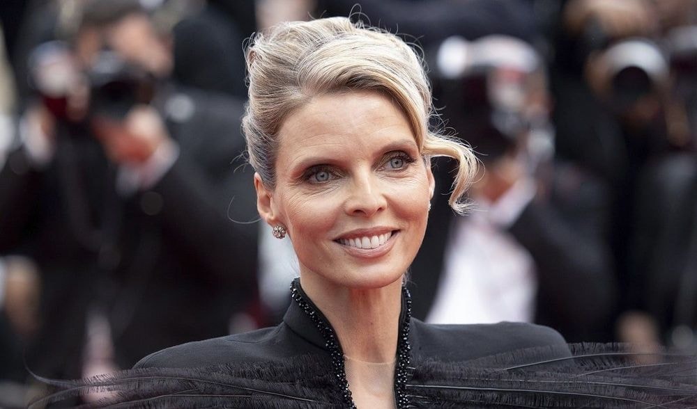 Des fétichistes ? "Oui, un peu" : Sylvie Tellier (47 ans) évoque sans honte la demande particulière qu'on lui a faite
