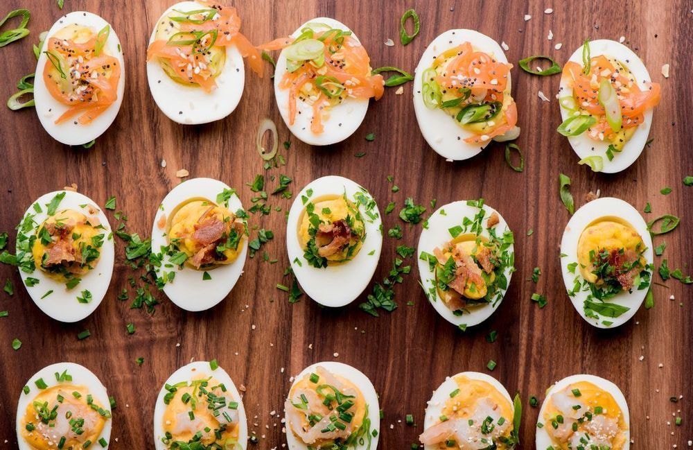 Tendance « egg flight » : les meilleures garnitures à tester