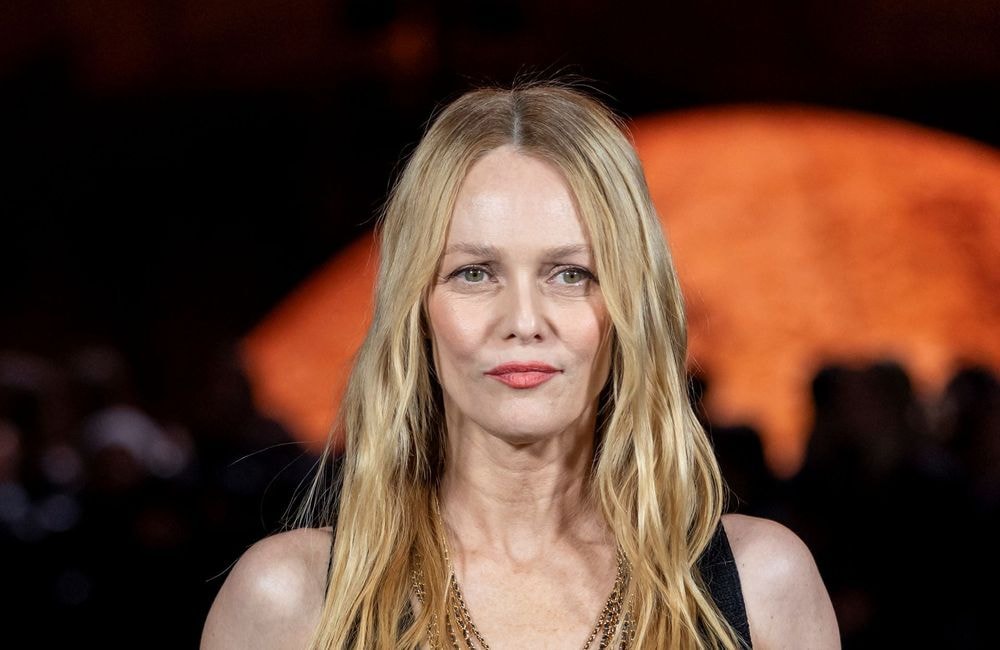 « J'ai pu en souffrir » : cette difficulté rencontrée par Vanessa Paradis dans sa carrière
