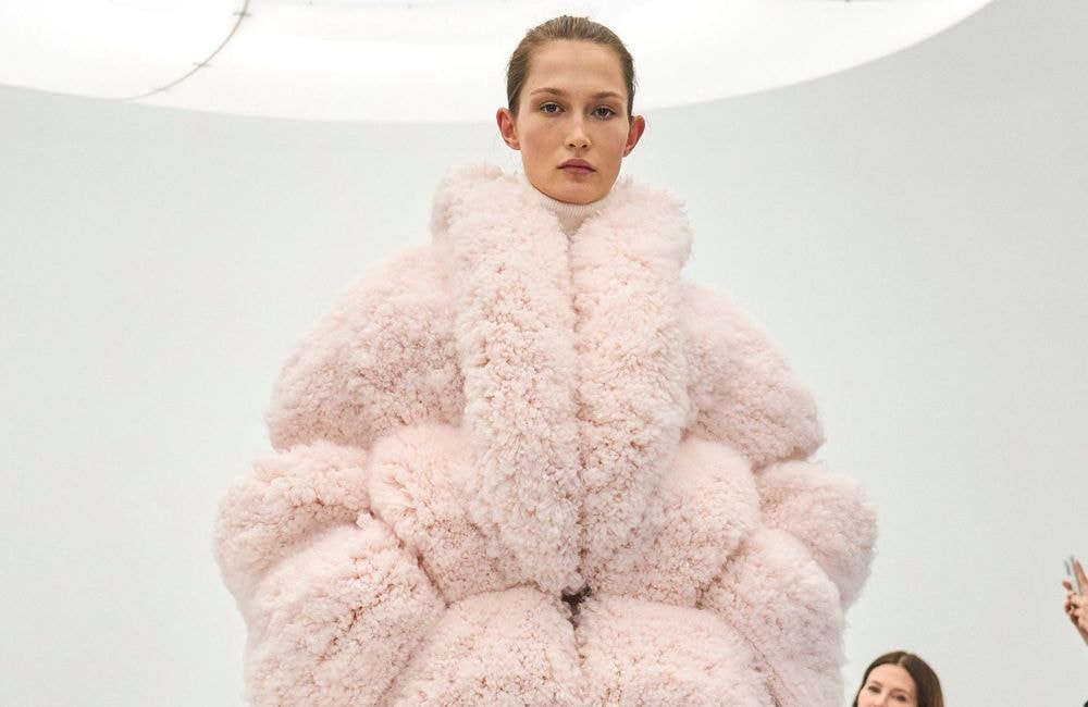 Comment porter les manteaux fluffy ?