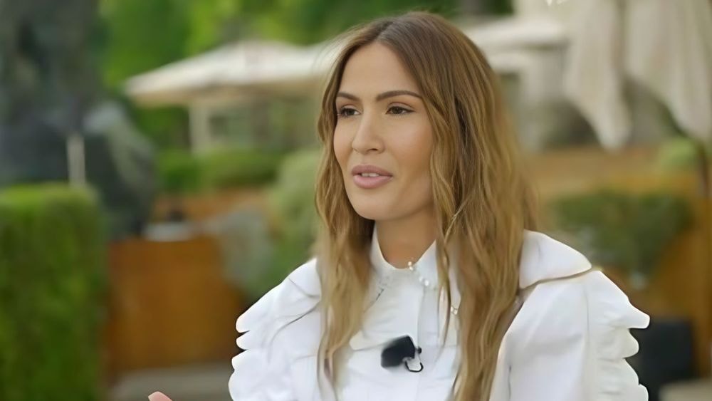 Vitaa, en larmes, devant la caméra : "J'ai des souvenirs..."