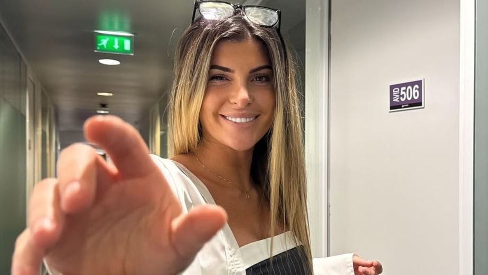 Melanight : anéantie, elle découvre que son ex l'a trompé avec sa meilleure amie