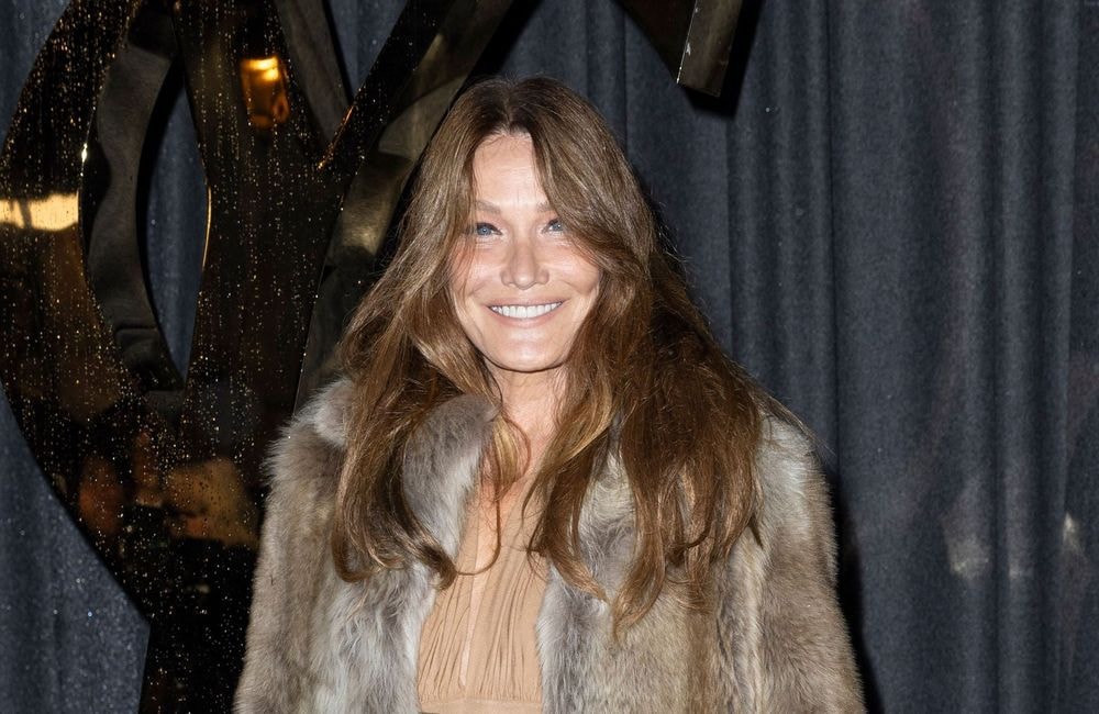 Carla Bruni : son ex, Raphaël Enthoven fait une mise au point sur leur relation