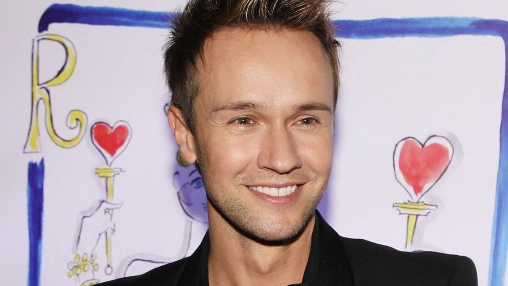 À 40 ans et père de famille, Cyril Féraud déballe tout : "Avec qui je couche…"