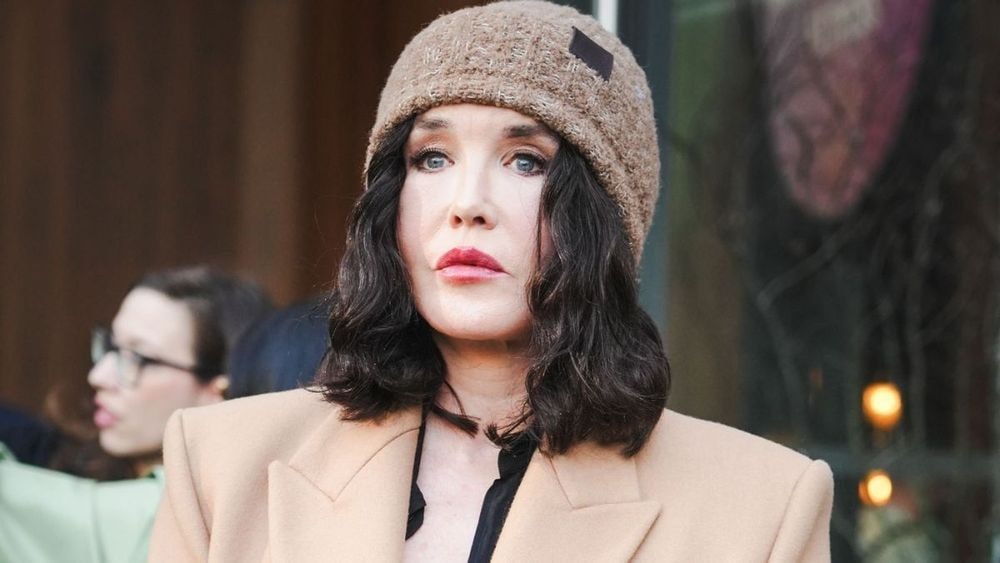 "Jolis petits culs" et "lèvres gourmandes" : Isabelle Adjani, 70 ans, fait des confidences crues sur ses attirances