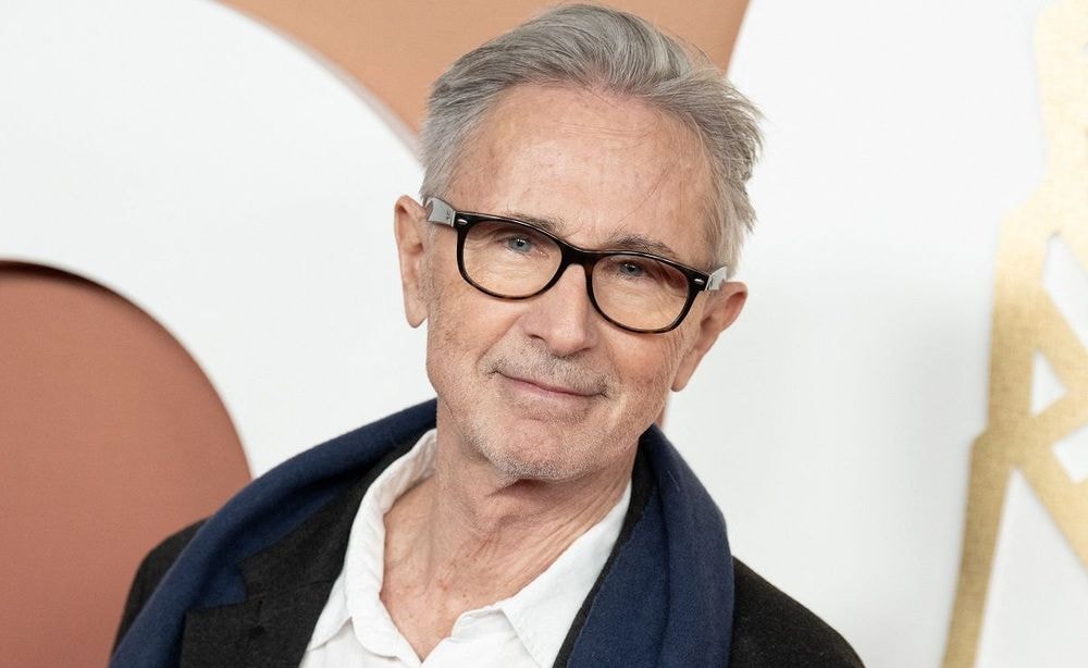 2 mois après sa mort, Thierry Lhermitte (72 ans) en opposition avec Michel Blanc : "Moi, je…"