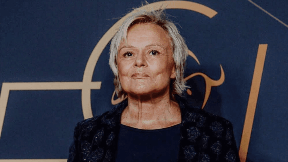 "Tout mon corps était en feu" : Muriel Robin victime d’un grave problème de santé sur scène qui a failli lui être fatal !