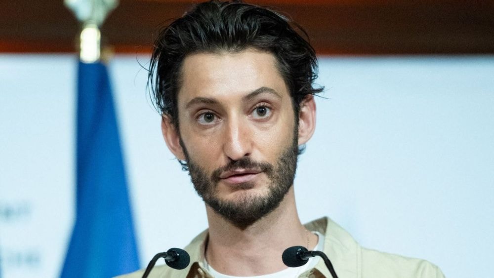 Bientôt la fin pour Pierre Niney ? Le comédien se questionne : "Est-ce que je dois m'arrêter ?"