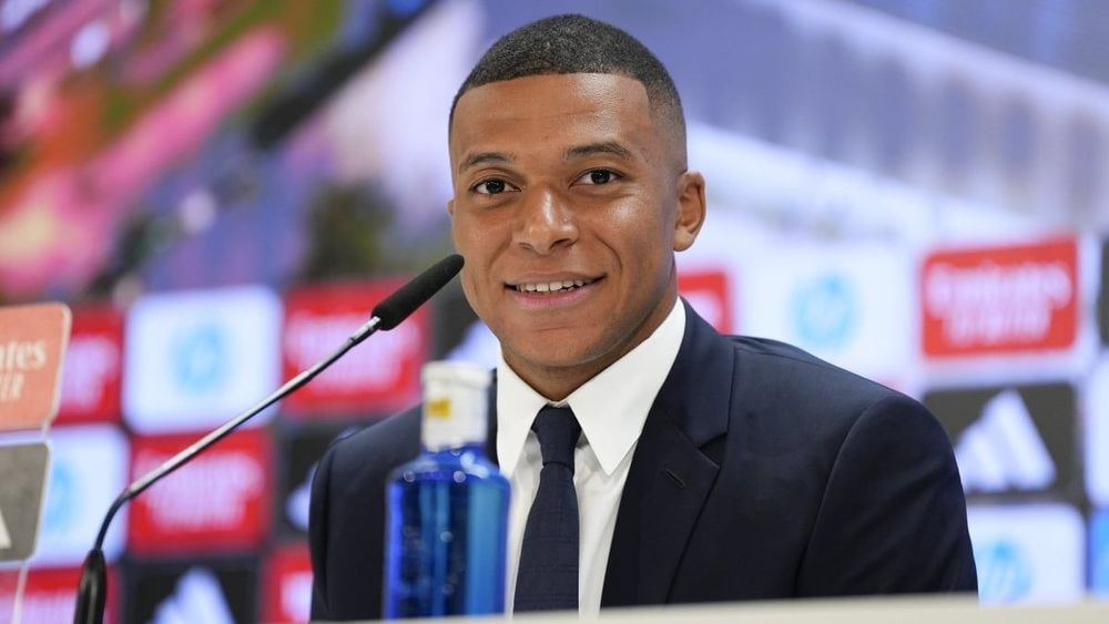 "Moi, je l'ai fait" : Kylian Mbappé cash sur sa vie intime
