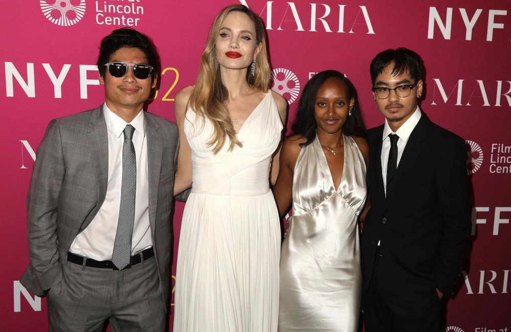 Angelina Jolie, radieuse sur le tapis rouge avec ses enfants Maddox, Pax et Zahara