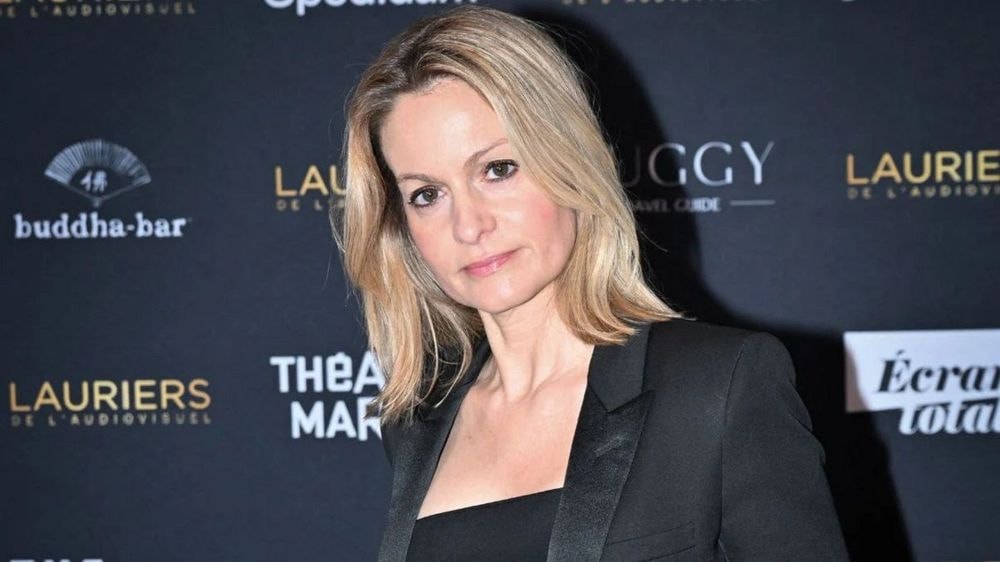 Audrey Crespo-Mara face à Florent Pagny : "Je paie mes impôts en France", sa réponse face aux accusations d'évasion fiscale