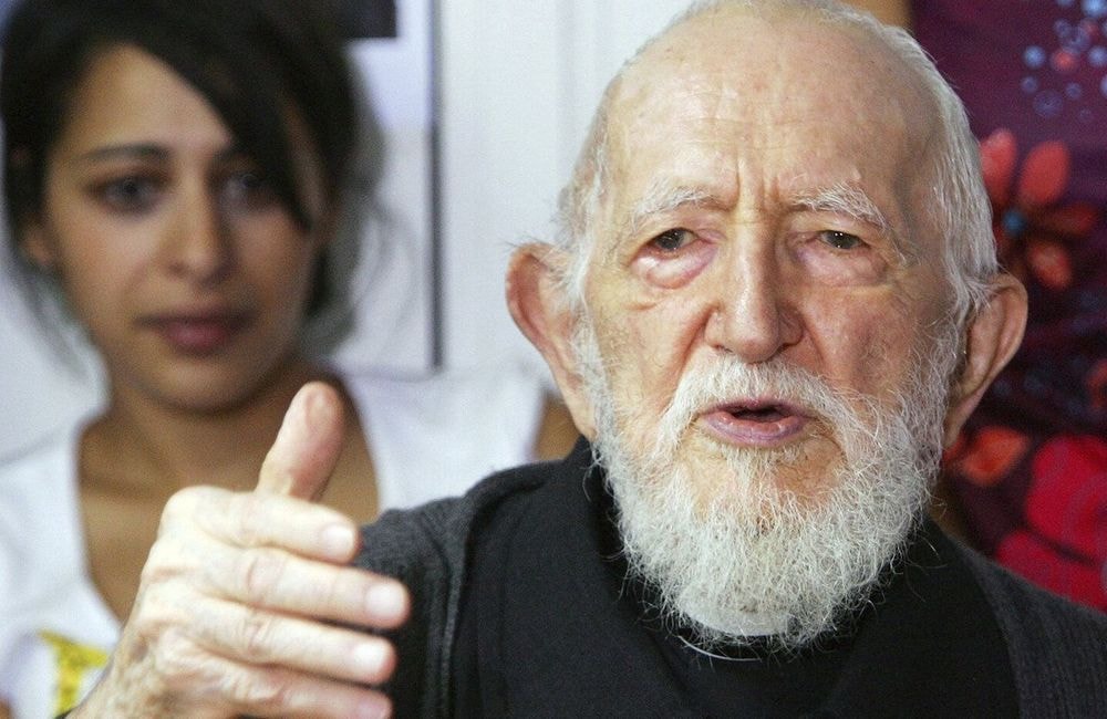 Affaire abbé Pierre : le fondateur d’Emmaüs aurait été victime d’agressions sexuelles enfant