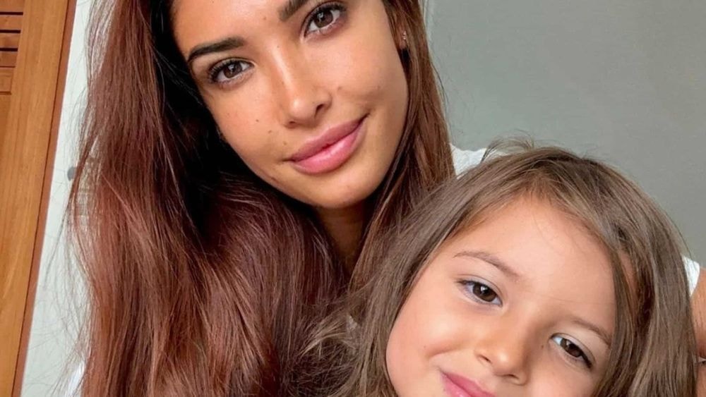 Mélanie Dedigama : sa fille Naya est hospitalisée en urgence dans un état très inquiétant, ce qu'il s'est passé !