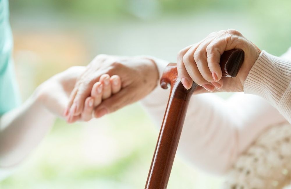 Que contient la loi pour le « bien-vieillir » définitivement adoptée par le Parlement ?