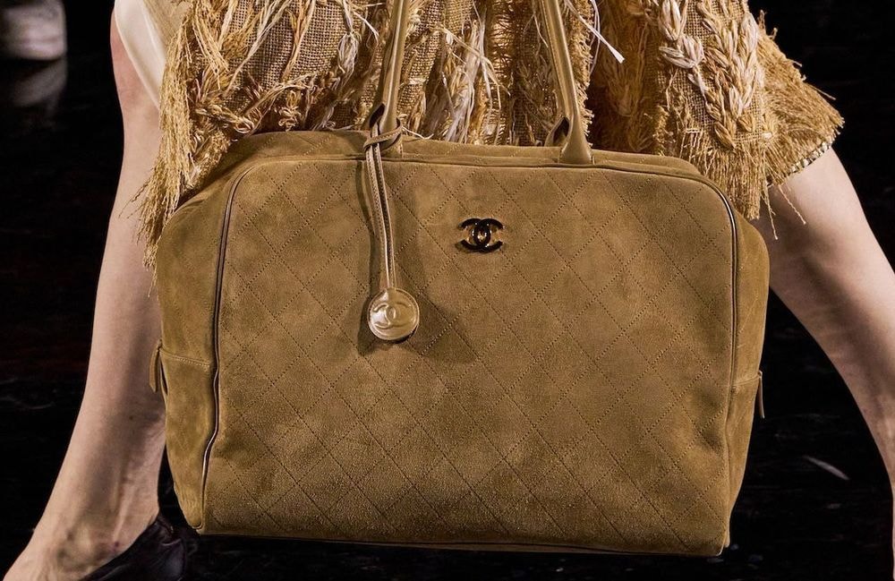 Chanel : des files d’attente impressionnantes à New York pour les premières pièces de Matthieu Blazy