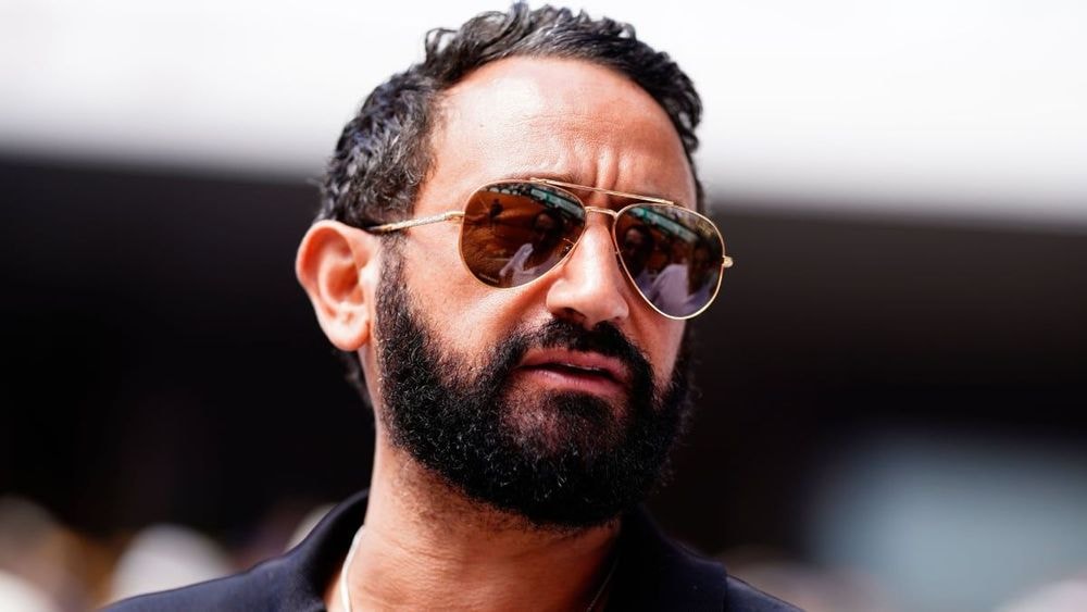 Arrêt définitif de C8, Cyril Hanouna privé d'antenne, son protégé le lâche : "C'est pas facile mais..."