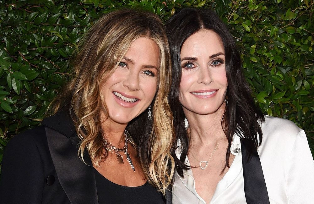 « Je ne le referai plus » : cette scène de Jennifer Aniston, maladroite en coiffant Courteney Cox