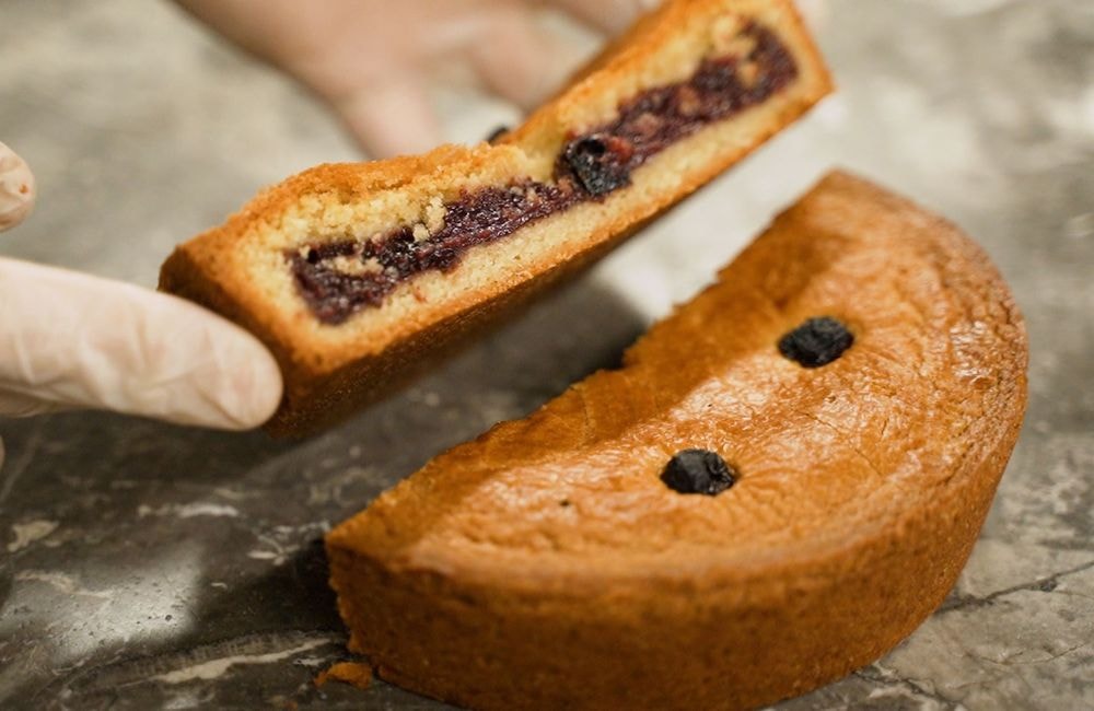 Entre tradition et modernité, cette enseigne historique sublime le gâteau basque
