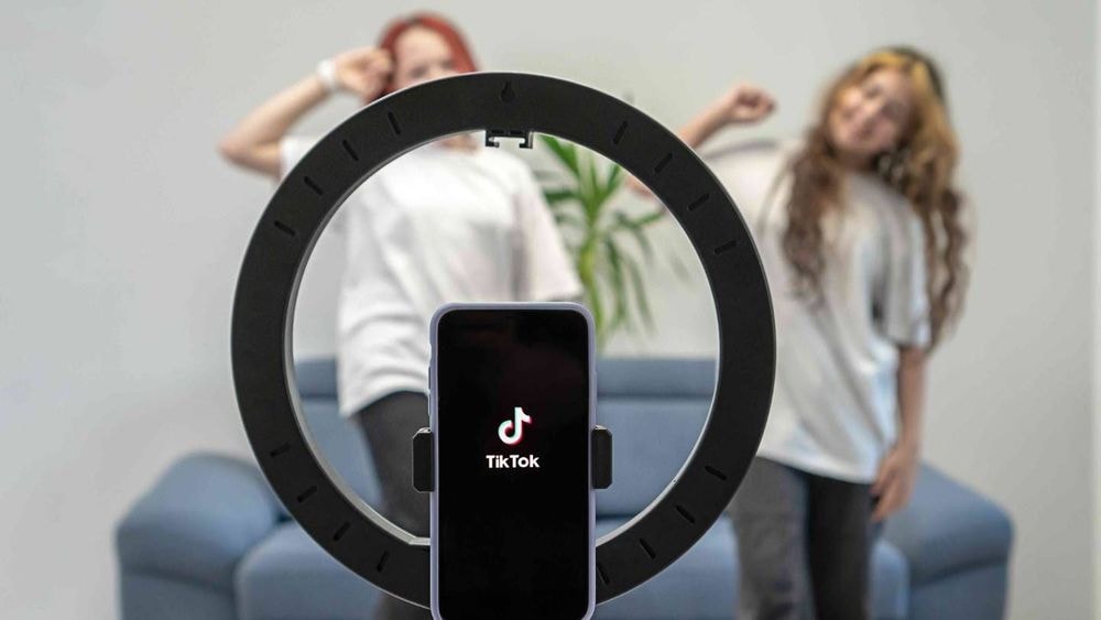 TikTok Shop : comment marchent la boutique et ce nouveau bouton d'achat lancés le 31 mars 2025