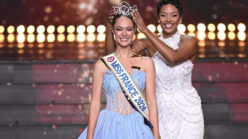 Hinaupoko Devèze (Miss France 2026) en larmes en évoquant sa relation avec Angélique Angarni-Filopon : "Une femme que j'admire"