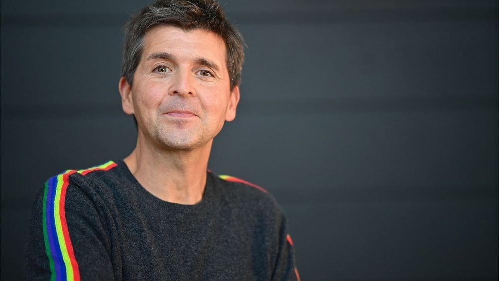 Thomas Sotto : sa maison en Grèce cache un projet de vie inattendu qui implique aussi Nikos Aliagas