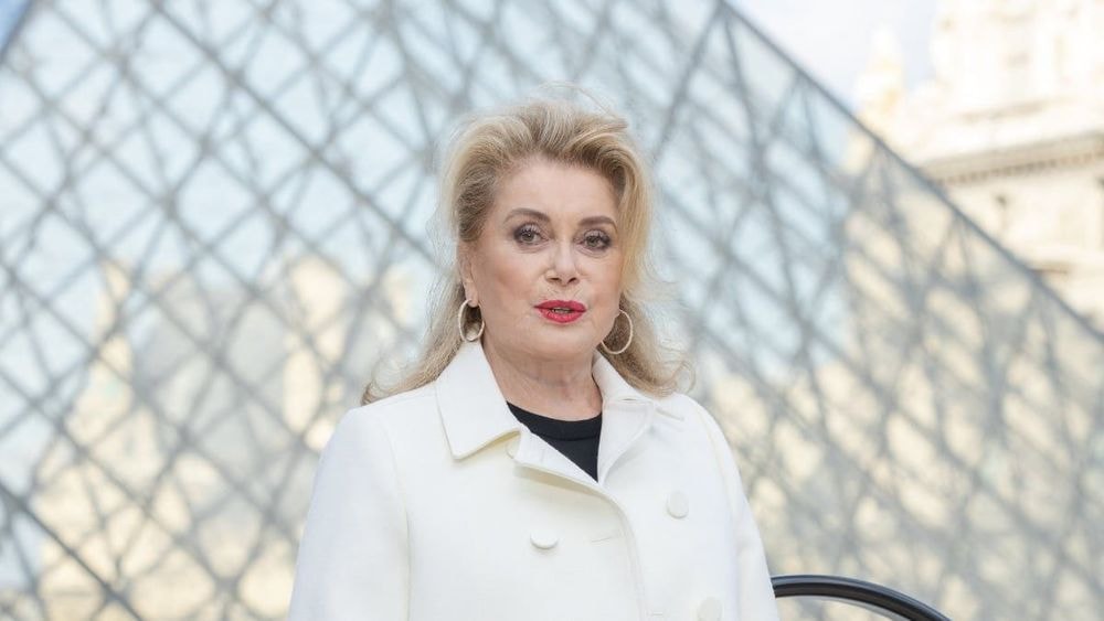 Catherine Deneuve et sa "demeure balzacienne" : les coulisses d'un patrimoine immobilier absolument hors du commun
