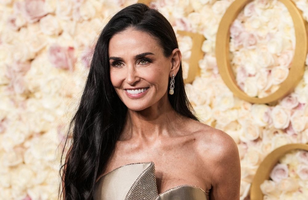 Demi Moore et Andrew Garfield en couple ? La rumeur qui affole la Toile