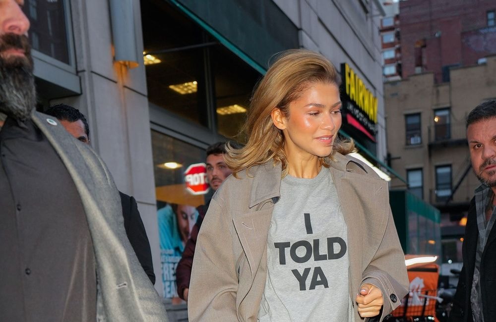 Faut-il comprendre le sens du slogan pour porter un tee-shirt à message ?