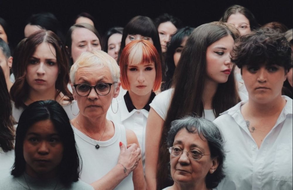 Caroline Darian, Charlotte Arnould… « Je t’accuse » le clip coup de gueule de Suzane réalisé par Andréa Bescond
