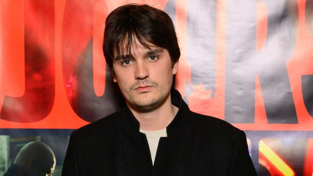 La blessure d'Alain-Fabien Delon, l'enfant jamais préféré "Il n’a jamais rien eu, il n’y en avait que pour sa sœur"