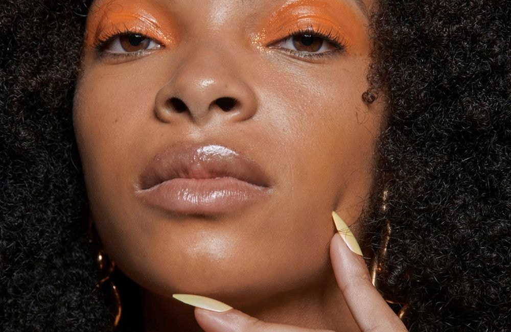 « Lemon drop martini », la manucure vitaminée que l’on verra partout cet été