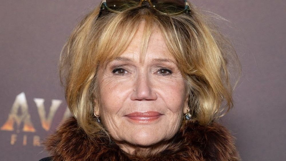 Clémentine Célarié taxée de "mangeuse d'hommes" et de "cougar" à 68 ans : elle sort les griffes après avoir été en couple avec un homme plus jeune