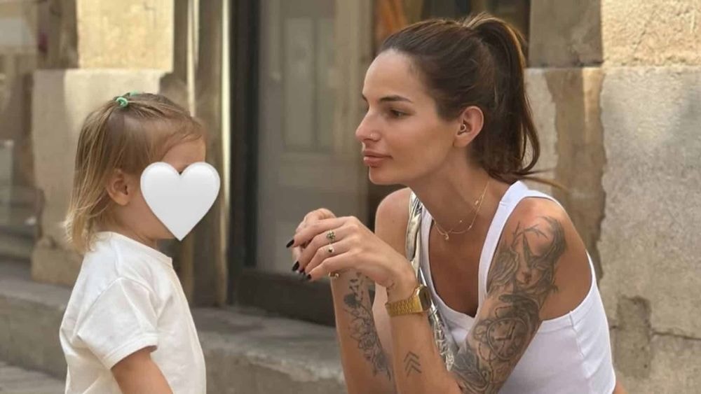 "Je ne suis pas faite pour être mère" : Cloé Cooper fait des confidences bouleversantes sur son rôle de maman