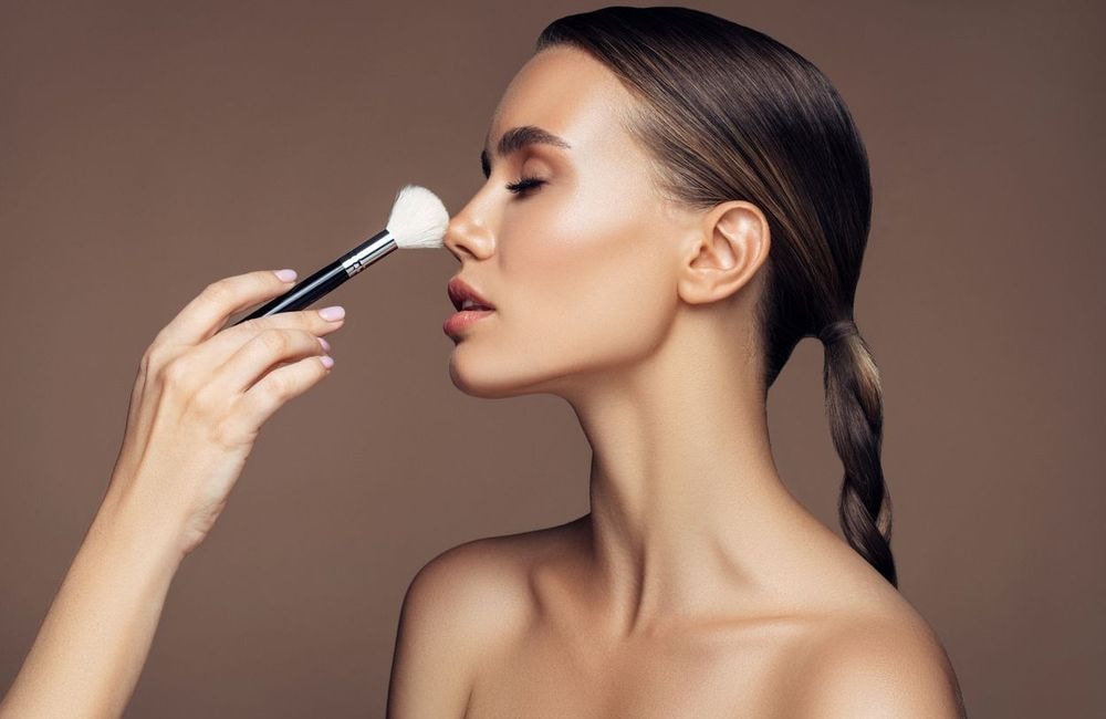 Voici l’astuce ultime pour le réussir son contouring du nez