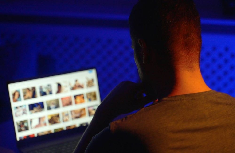 Les contenus pédocriminels générés par l’IA ont explosé depuis début 2025