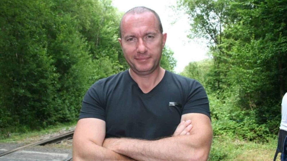 "Et il est content" : Pascal Le Grand Frère infidèle à la mère de ses enfants, une séquence choque les internautes !