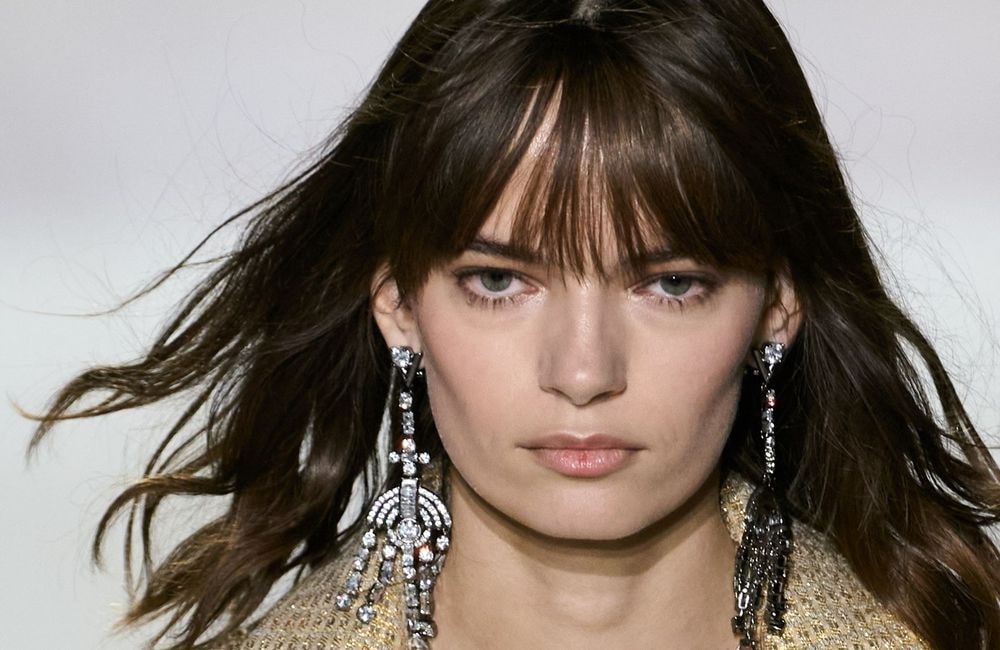 Liquid Hair : les astuces d'un pro pour reproduire la tendance à la maison