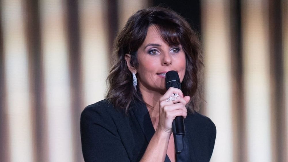 Momie dans le salon, ambiance gothique… Faustine Bollaert dévoile sa maison "flippante" partagée avec Maxime Chattam