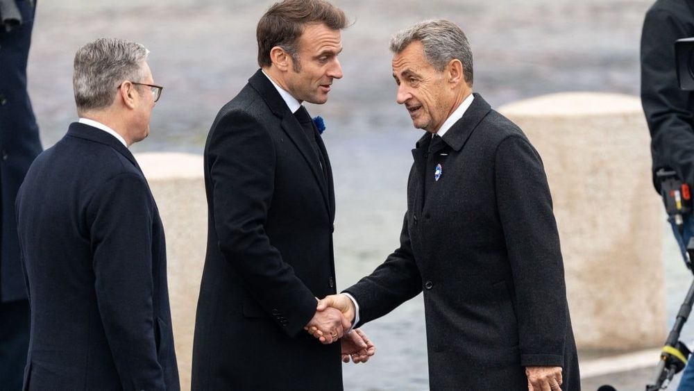 Macron reçoit Sarkozy avant la prison : "normal sur le plan humain"