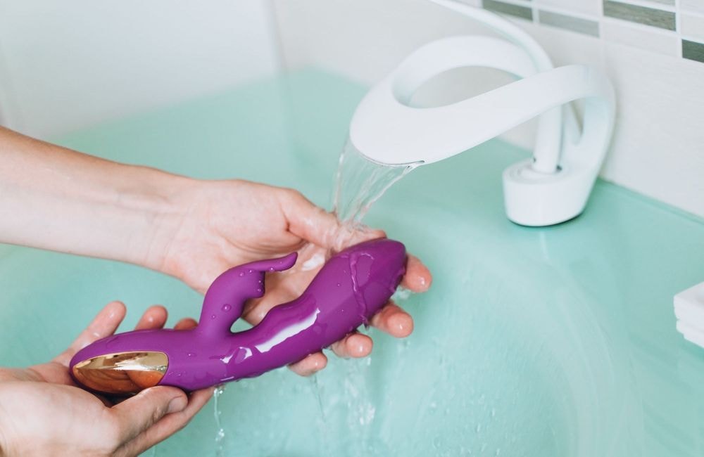 5 conseils pour bien nettoyer ses sextoys
