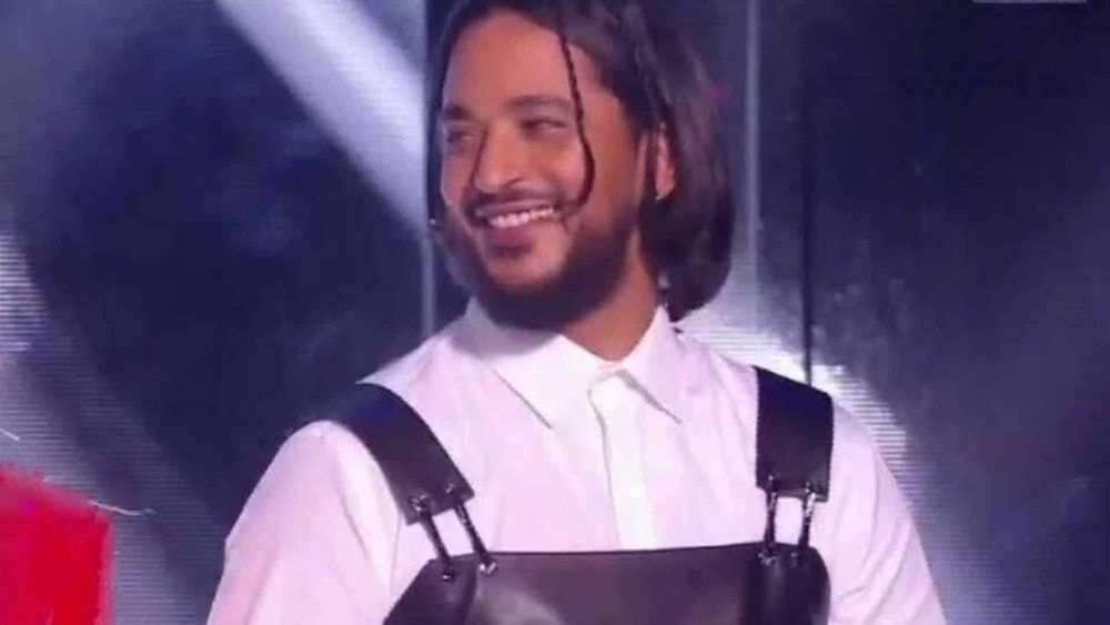"C’est quoi cet accoutrement ?" : le look de Slimane (The Voice Kids) vivement critiqué par les internautes, regardez !