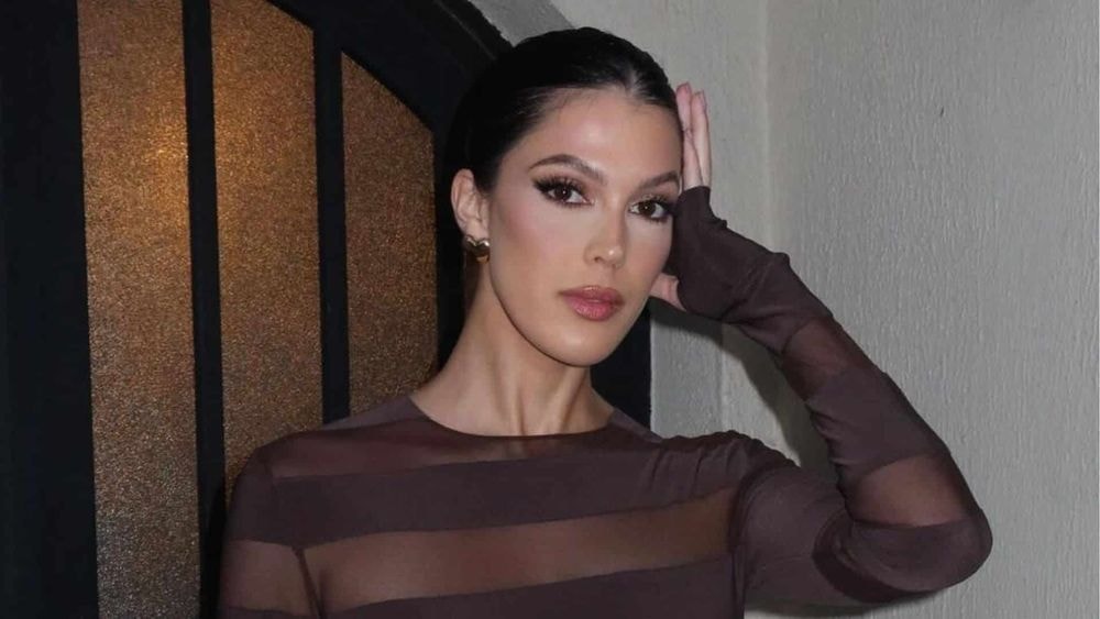 "J’ai perdu mon ongle" : Iris Mittenaere blessée en pleine séance de yoga, la photo de son incident peu glamour !